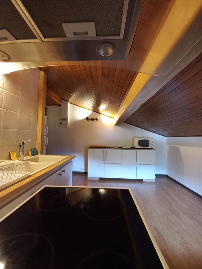 Appartement mansardé dans maison avec jardin en bord de piste, vue montagne Les Houches Esterno foto